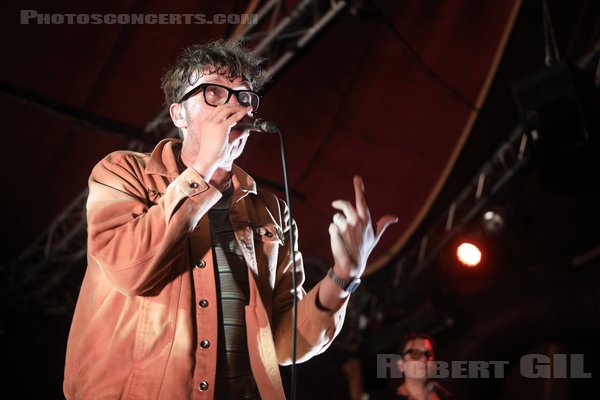 YARD ACT - 2024-04-05 - PARIS - Cabaret Sauvage - 